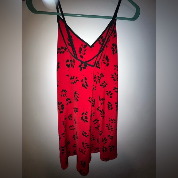 Josie Natori Mantilla Brocade Red Combo Chemise V-neck - Picture 3 of 7
